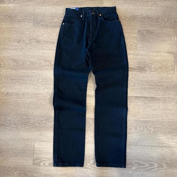Wrangler's women's Cowboy Cut jeans - Picture 1 of 6